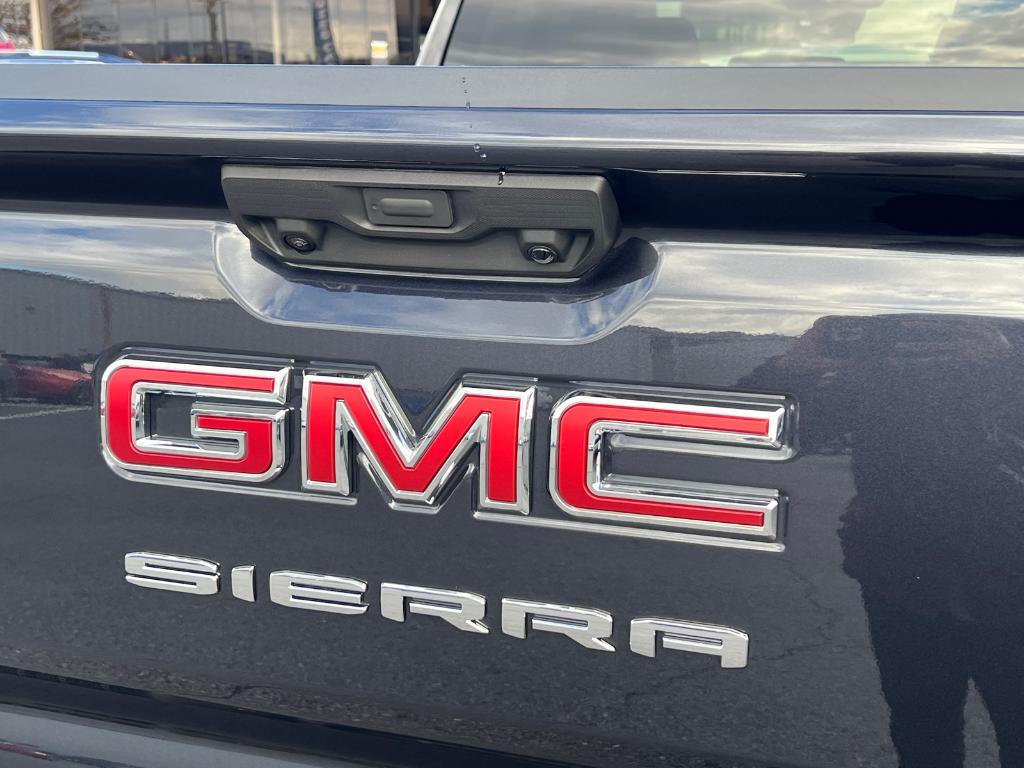 new 2025 GMC Sierra 1500 car, priced at $50,940