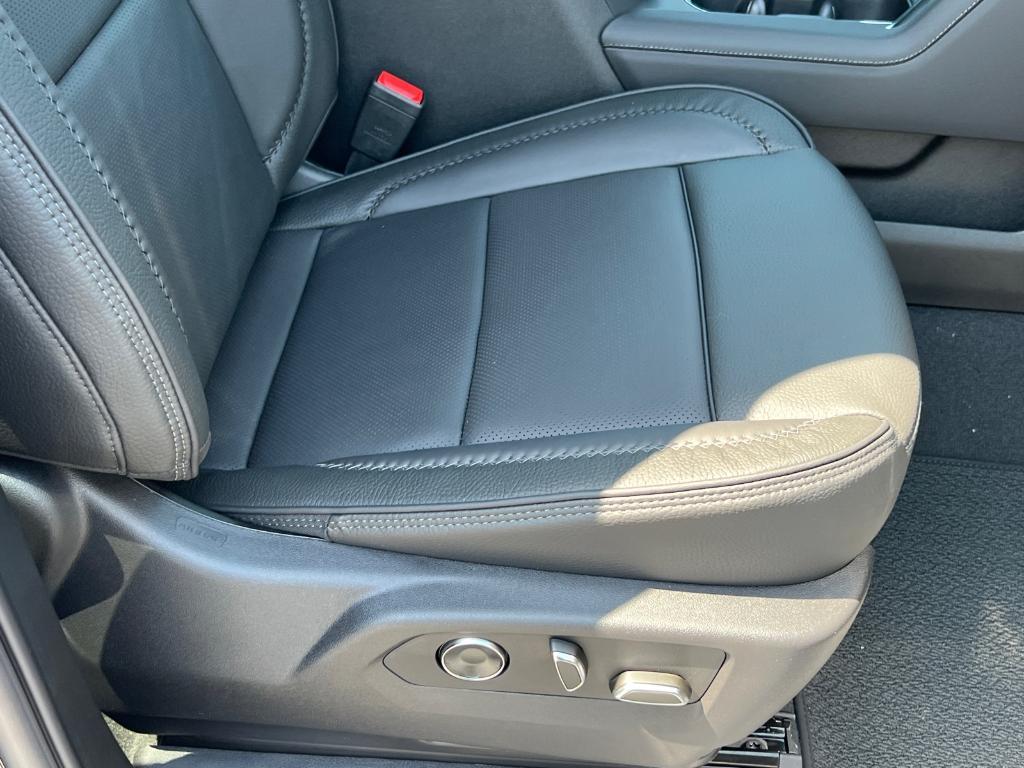 new 2025 GMC Sierra 1500 car, priced at $74,377
