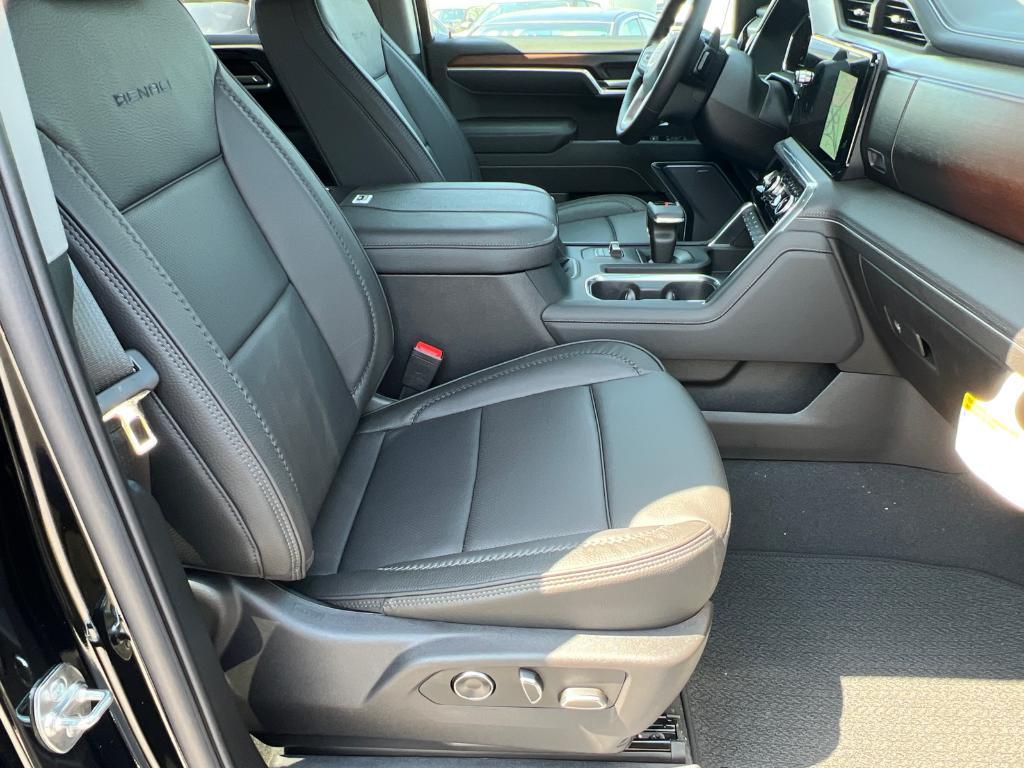 new 2025 GMC Sierra 1500 car, priced at $74,377