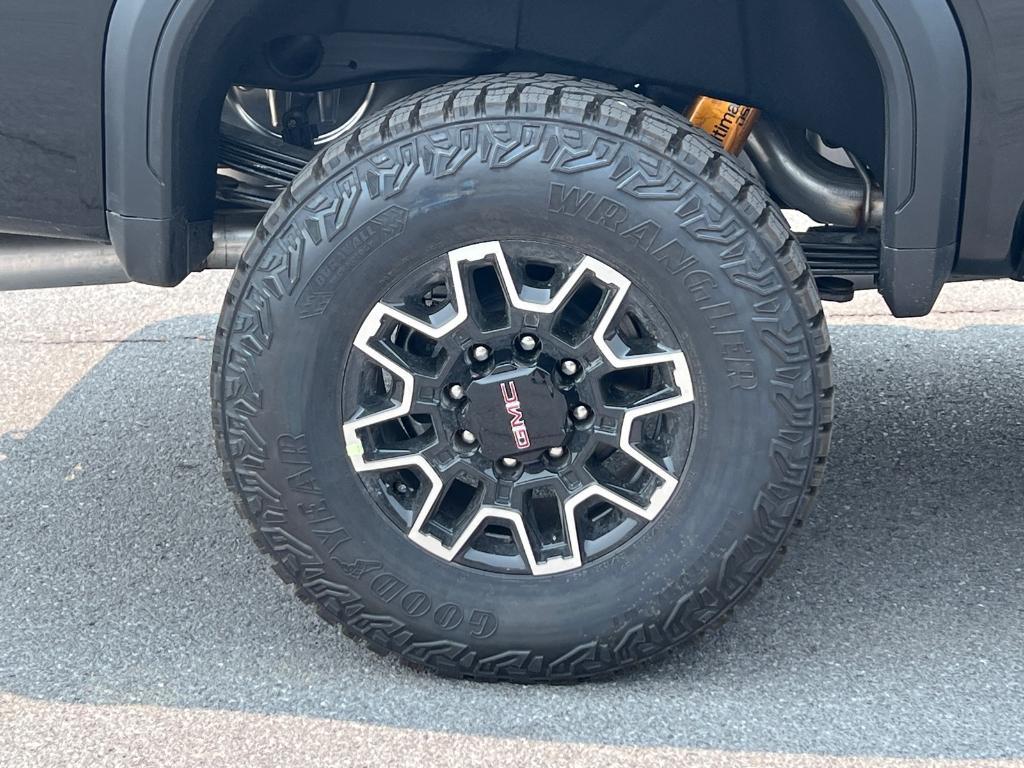 new 2025 GMC Sierra 2500 car, priced at $96,299