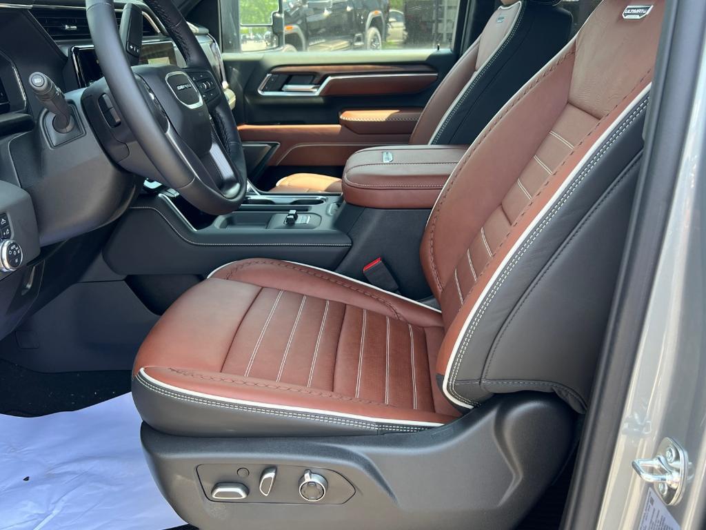 new 2025 GMC Sierra 2500 car, priced at $93,751