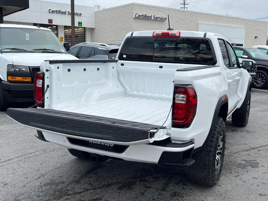 new 2024 GMC Canyon car, priced at $43,122