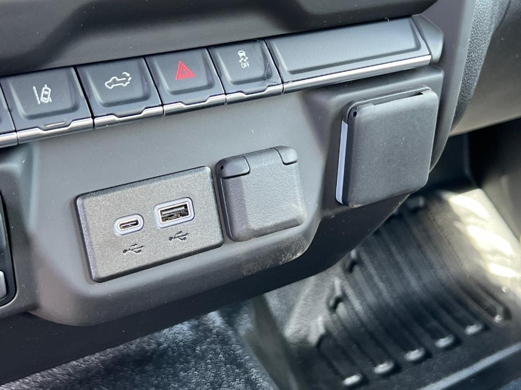 new 2025 GMC Sierra 2500 car, priced at $45,721