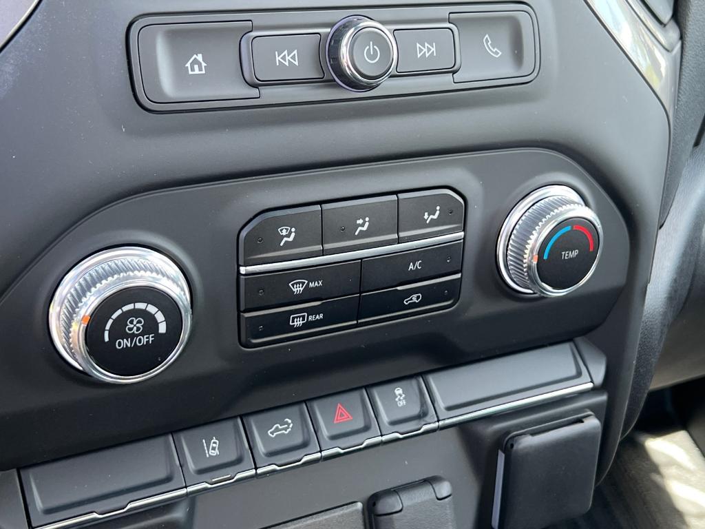 new 2025 GMC Sierra 2500 car, priced at $45,721