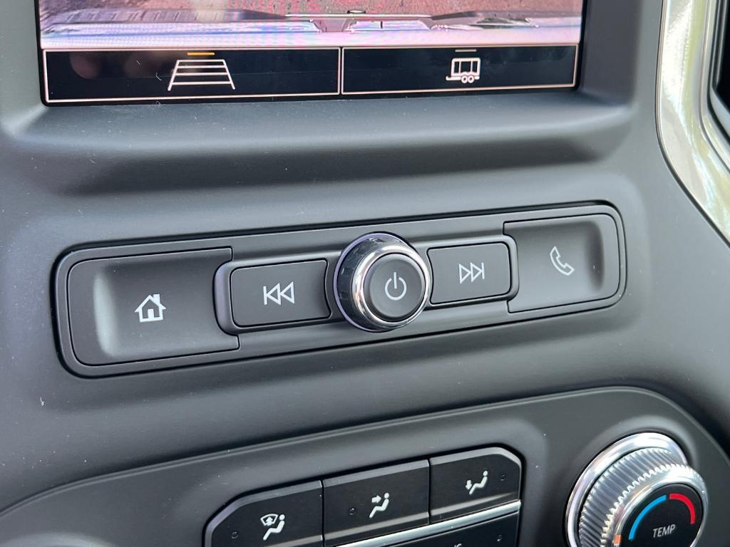 new 2025 GMC Sierra 2500 car, priced at $45,721