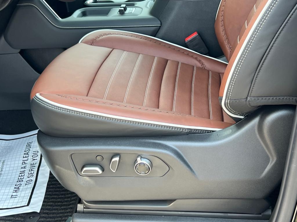 new 2025 GMC Sierra 2500 car, priced at $93,751