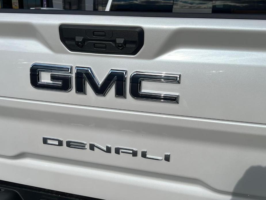 new 2025 GMC Sierra 2500 car, priced at $95,890