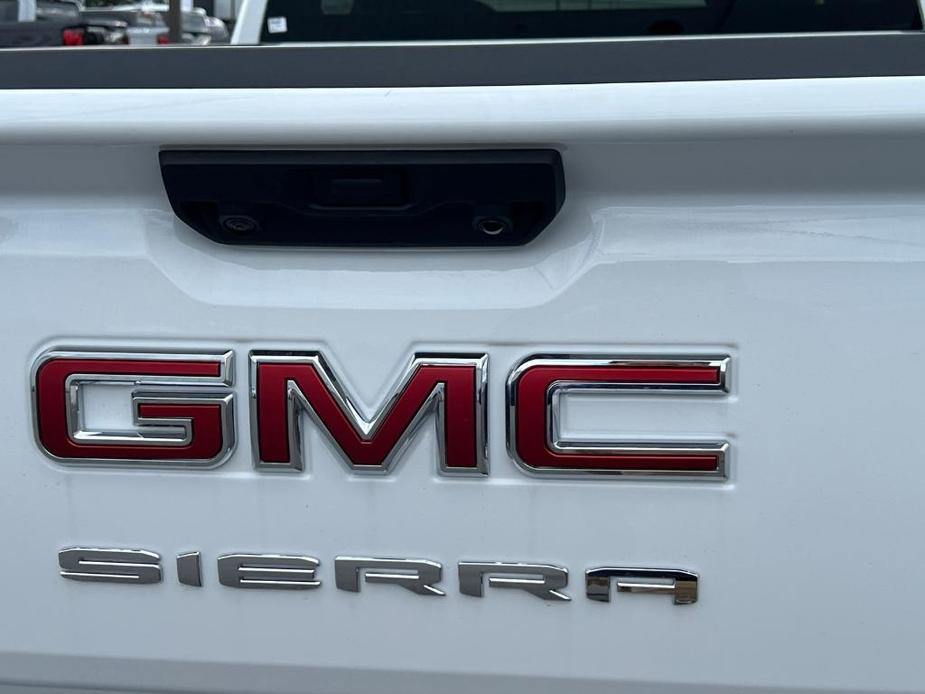 new 2025 GMC Sierra 1500 car, priced at $39,850