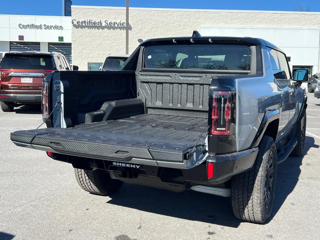 new 2025 GMC HUMMER EV Pickup car, priced at $99,820