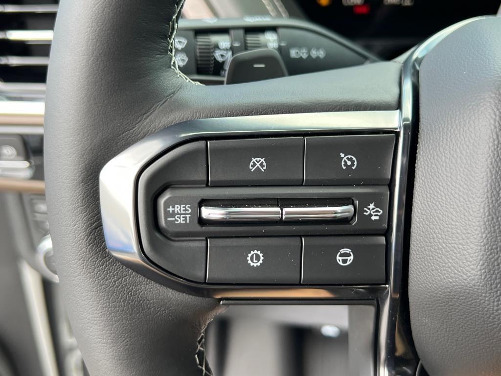 new 2025 GMC Yukon XL car, priced at $110,539