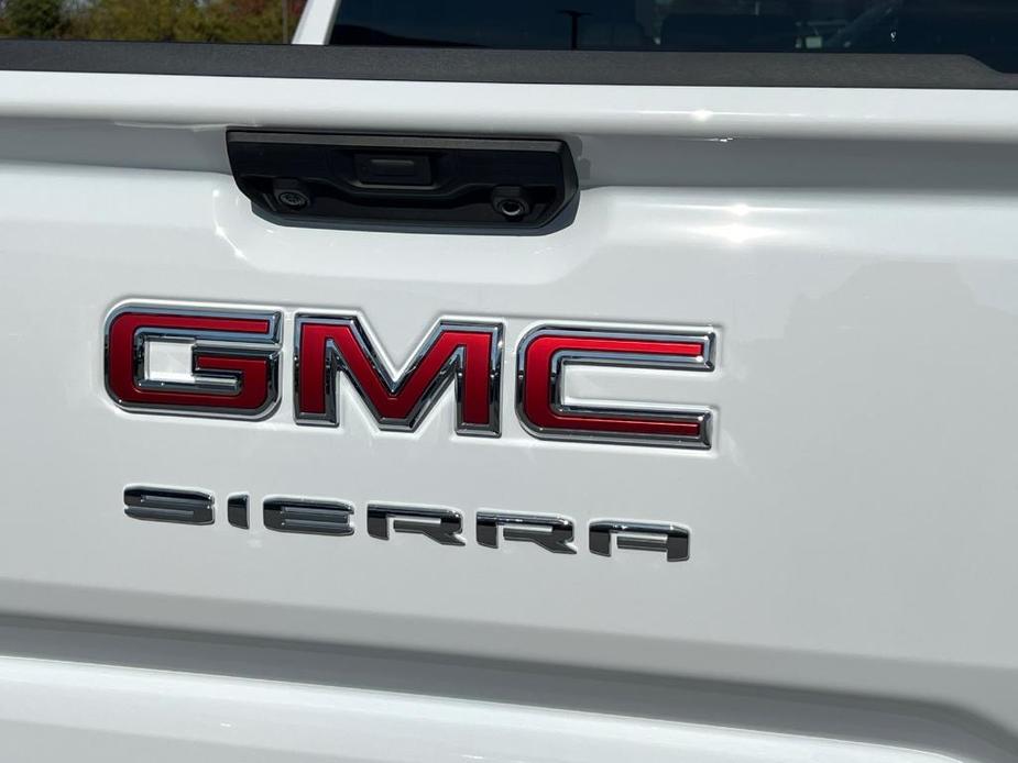 new 2025 GMC Sierra 1500 car, priced at $51,246