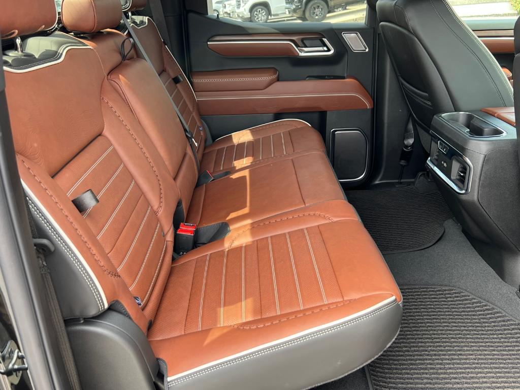 new 2025 GMC Sierra 1500 car, priced at $82,673