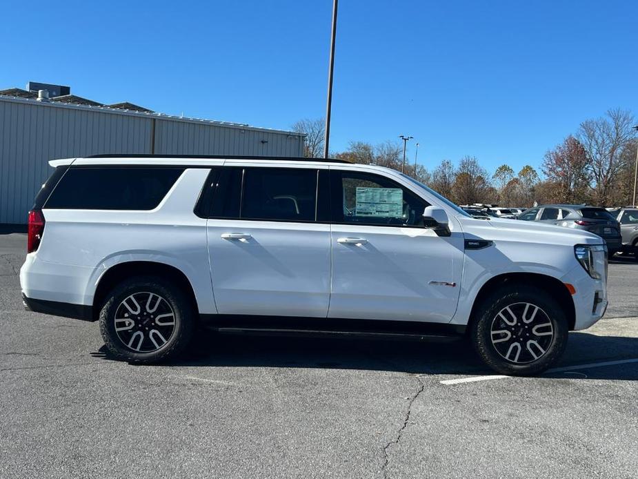 new 2024 GMC Yukon XL car, priced at $77,711