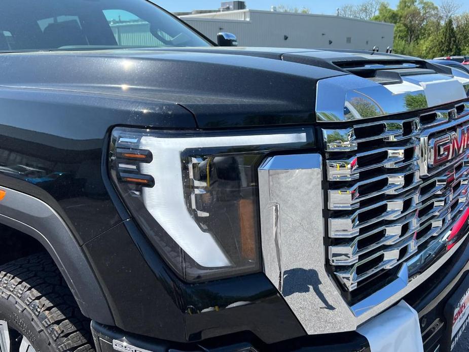 new 2024 GMC Sierra 2500 car, priced at $83,211