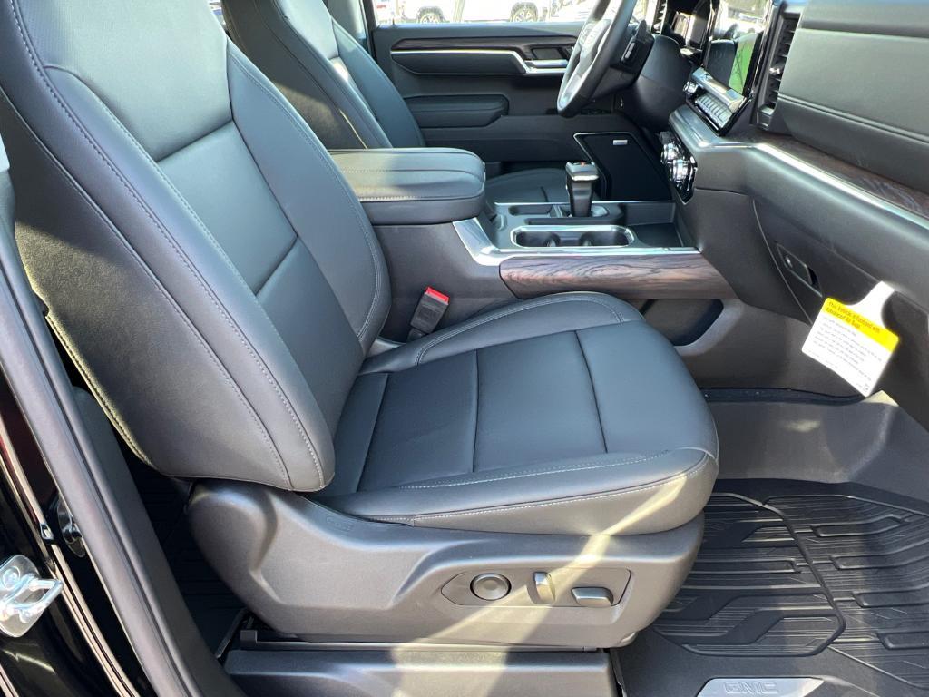 new 2025 GMC Sierra 1500 car, priced at $60,460