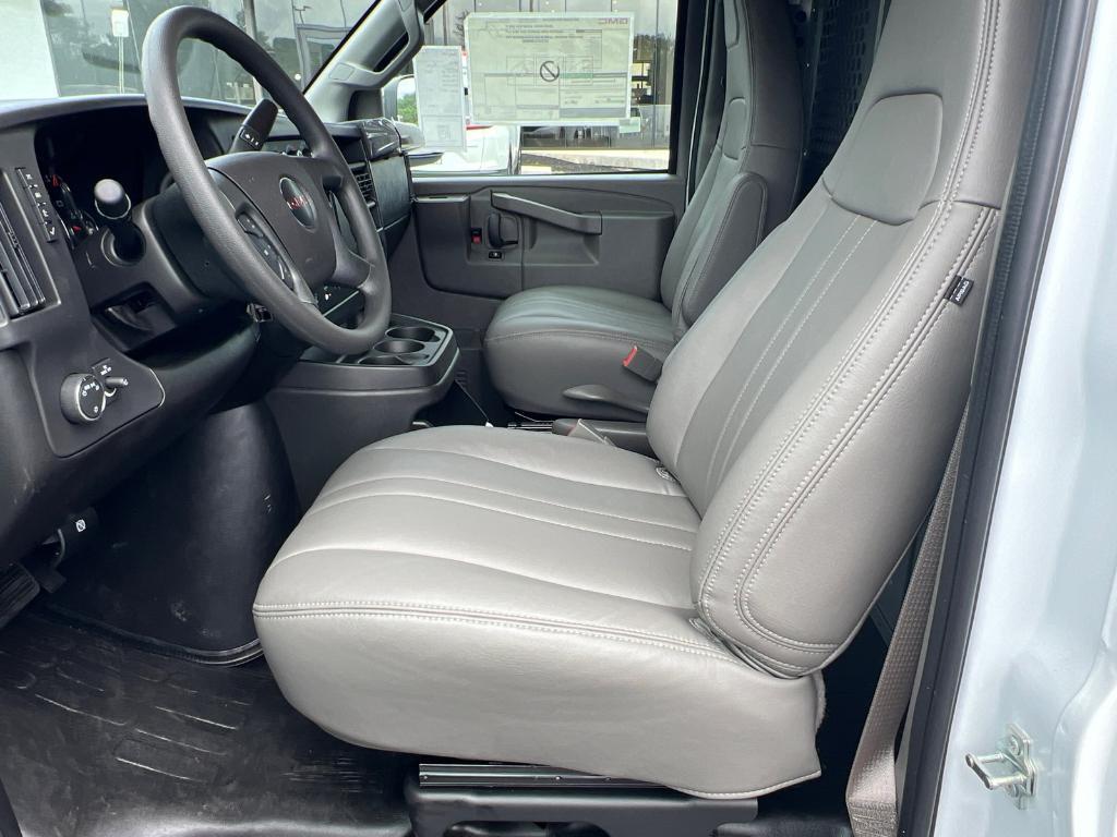 new 2025 GMC Savana 2500 car, priced at $52,000