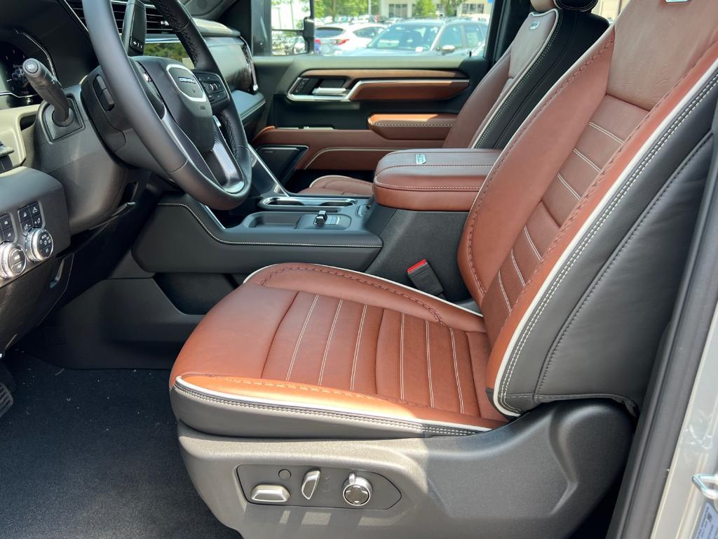 new 2025 GMC Sierra 2500 car, priced at $98,111