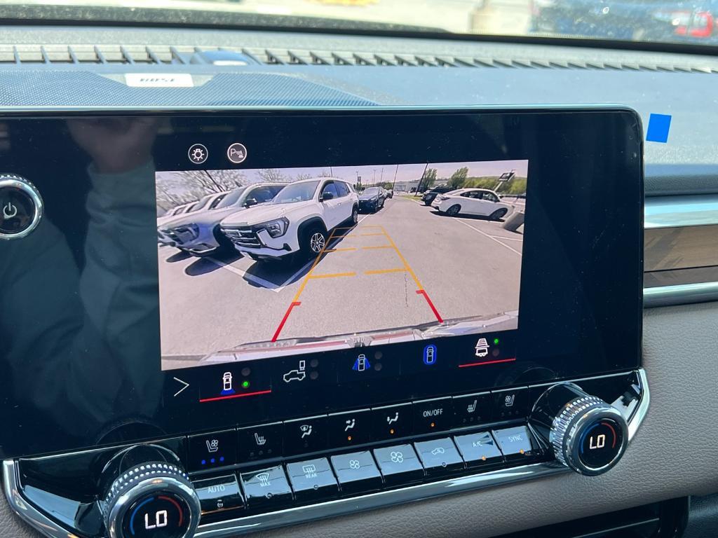 new 2025 GMC Canyon car, priced at $54,036