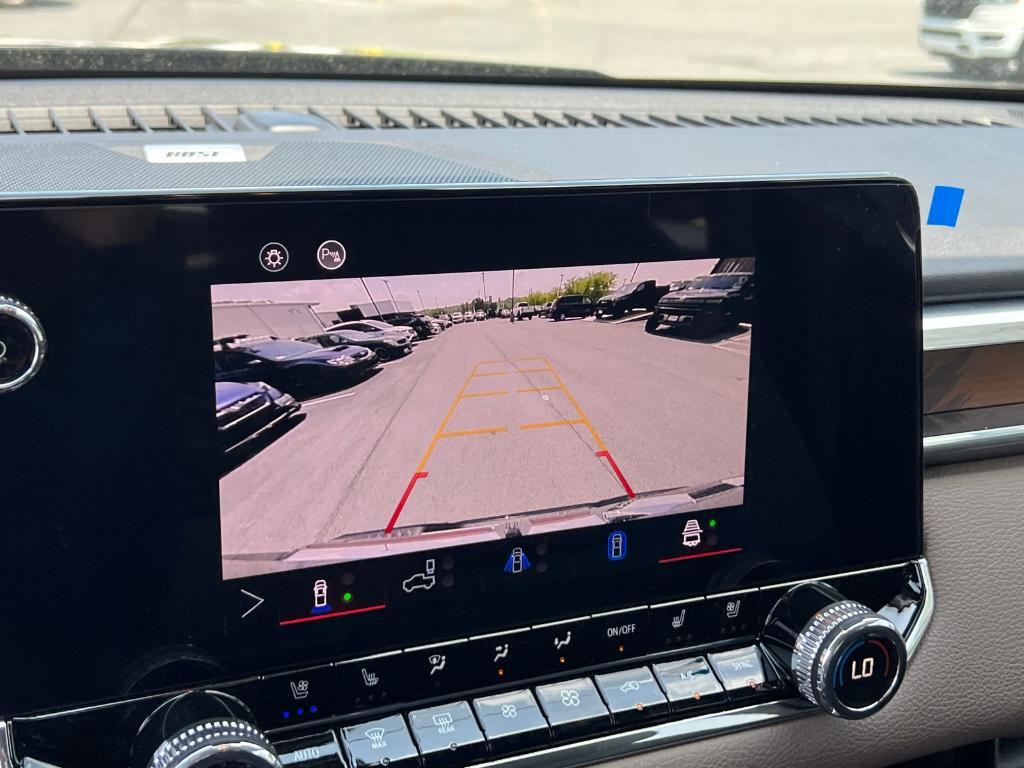 new 2025 GMC Canyon car, priced at $54,136