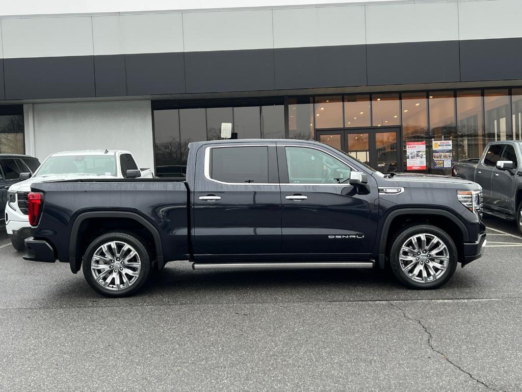 new 2025 GMC Sierra 1500 car, priced at $74,021