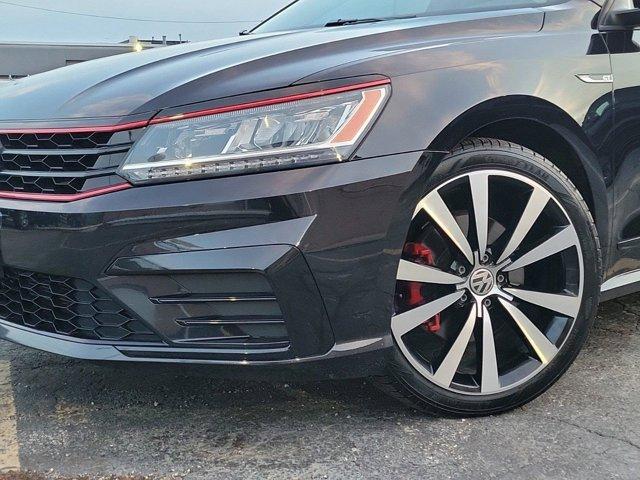 used 2018 Volkswagen Passat car