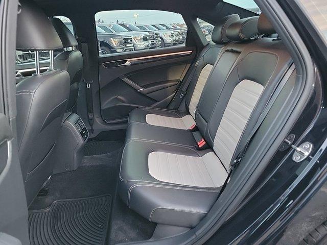 used 2018 Volkswagen Passat car