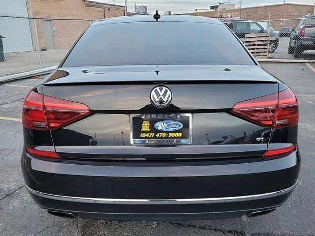 used 2018 Volkswagen Passat car