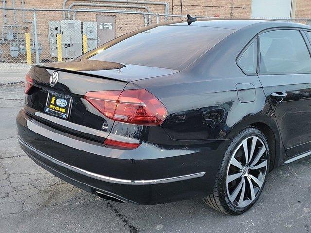 used 2018 Volkswagen Passat car