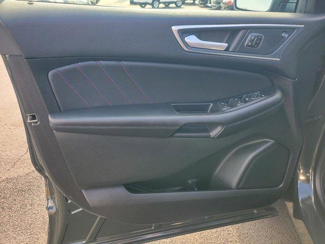 used 2024 Ford Edge car, priced at $44,958