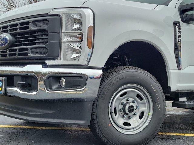 new 2024 Ford F-350 car, priced at $61,745