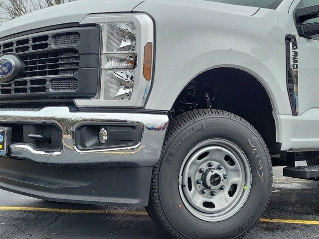 new 2024 Ford F-350 car, priced at $55,246