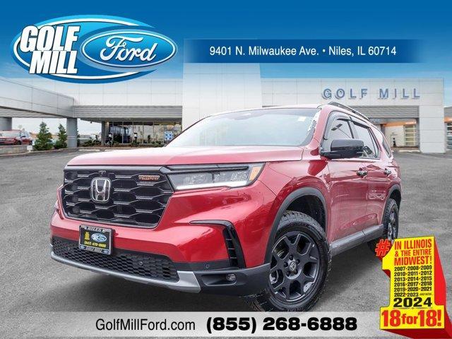 used 2025 Honda Pilot car, priced at $47,989