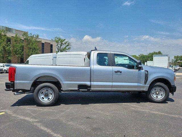 new 2024 Ford F-350 car, priced at $43,601