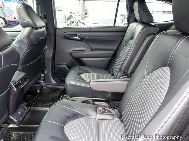 used 2023 Toyota Highlander car, priced at $46,996