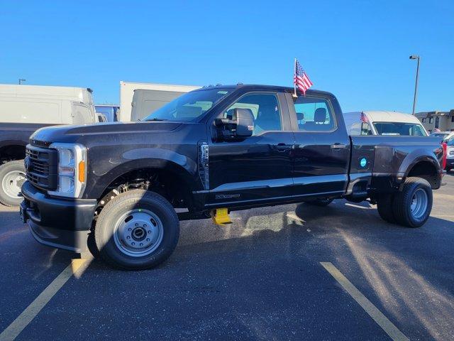 new 2024 Ford F-350 car, priced at $67,915