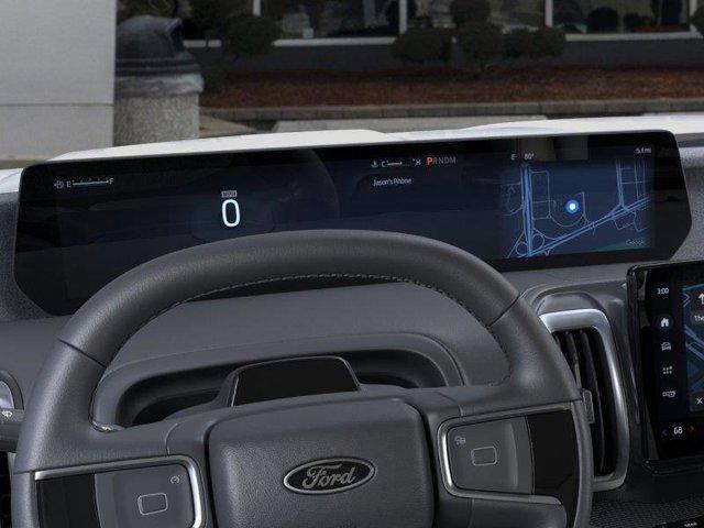 new 2025 Ford Expedition car, priced at $84,685
