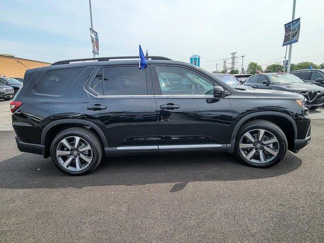 used 2025 Honda Pilot car, priced at $56,856