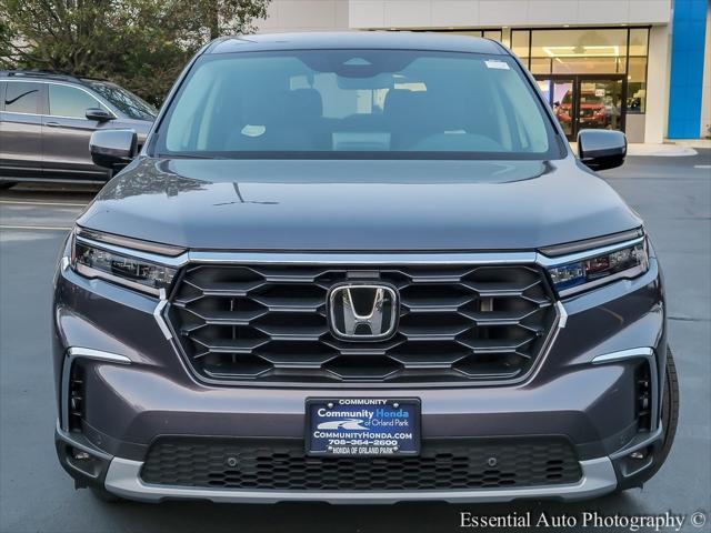 new 2025 Honda Pilot car, priced at $46,695