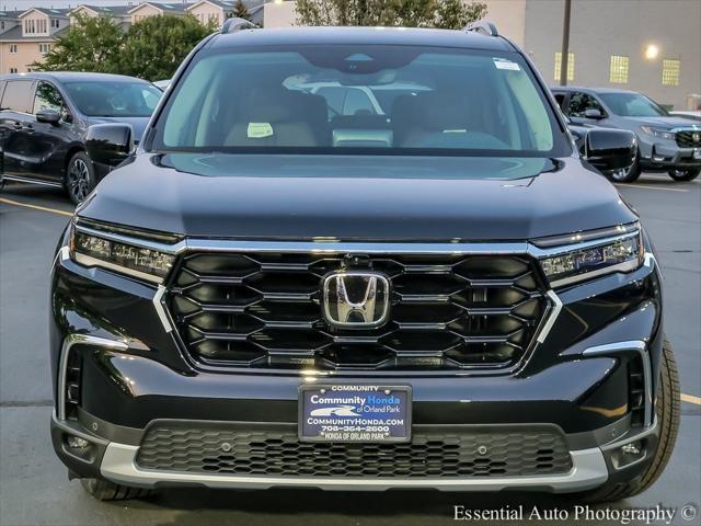 new 2025 Honda Pilot car, priced at $54,475