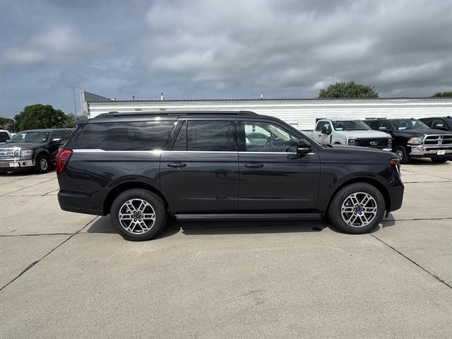 new 2025 Ford Expedition Max car, priced at $72,490