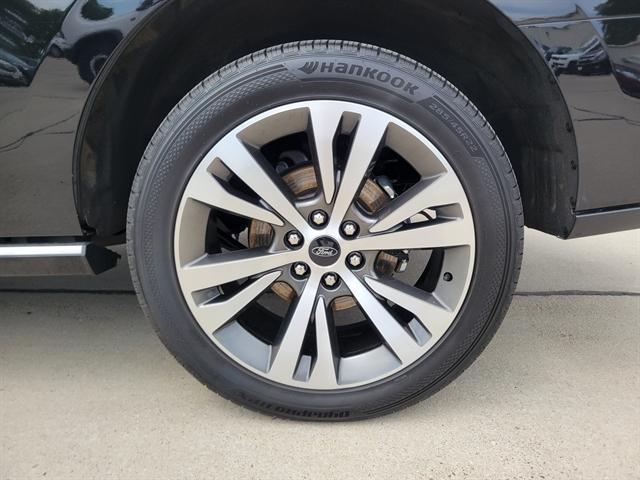 used 2021 Ford Expedition car, priced at $40,990