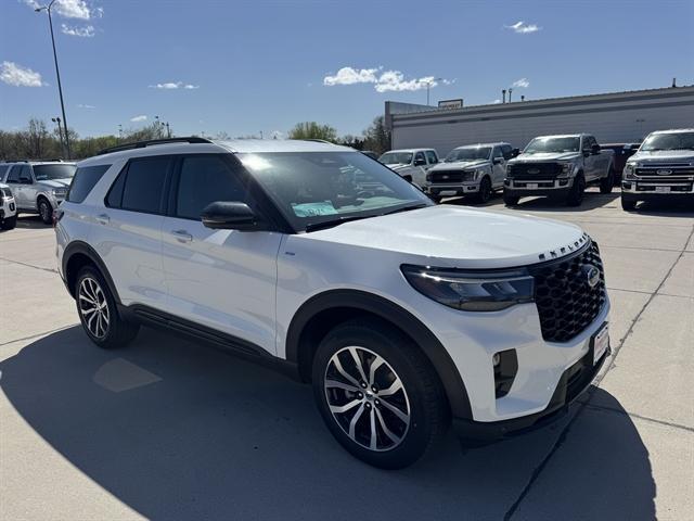new 2025 Ford Explorer car, priced at $45,702