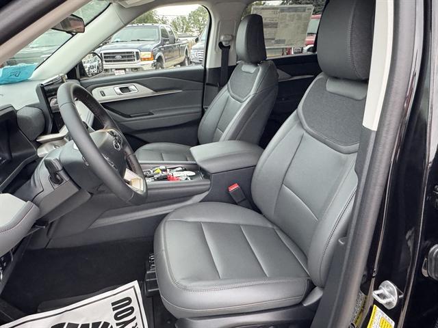 new 2025 Ford Explorer car, priced at $46,690