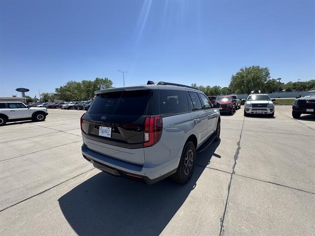 new 2025 Ford Expedition car, priced at $82,000