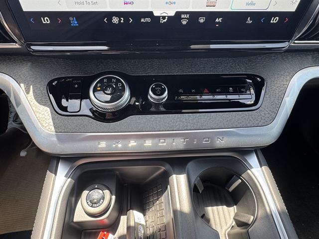 new 2025 Ford Expedition car, priced at $82,000