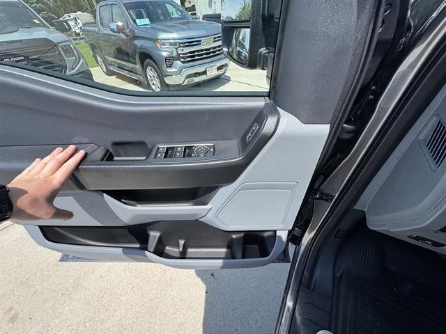new 2025 Ford F-250 car, priced at $62,490