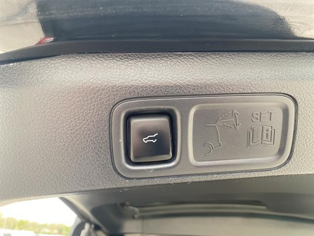 used 2024 Ford Expedition car, priced at $59,990