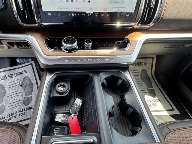 new 2025 Ford Expedition Max car, priced at $88,405