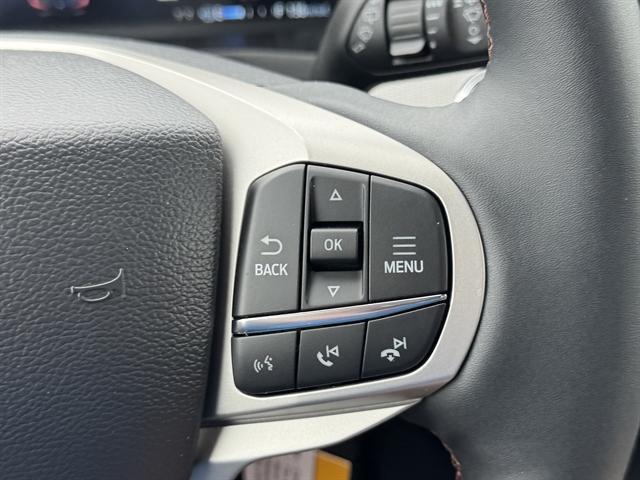 new 2025 Ford Explorer car