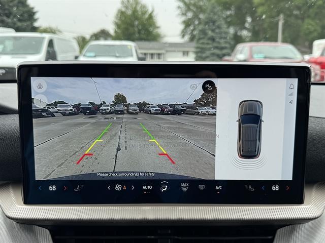 new 2025 Ford Explorer car